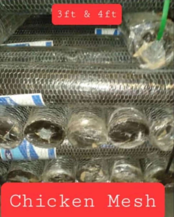 Rolls of chicken mesh, 3 ft and 4 ft